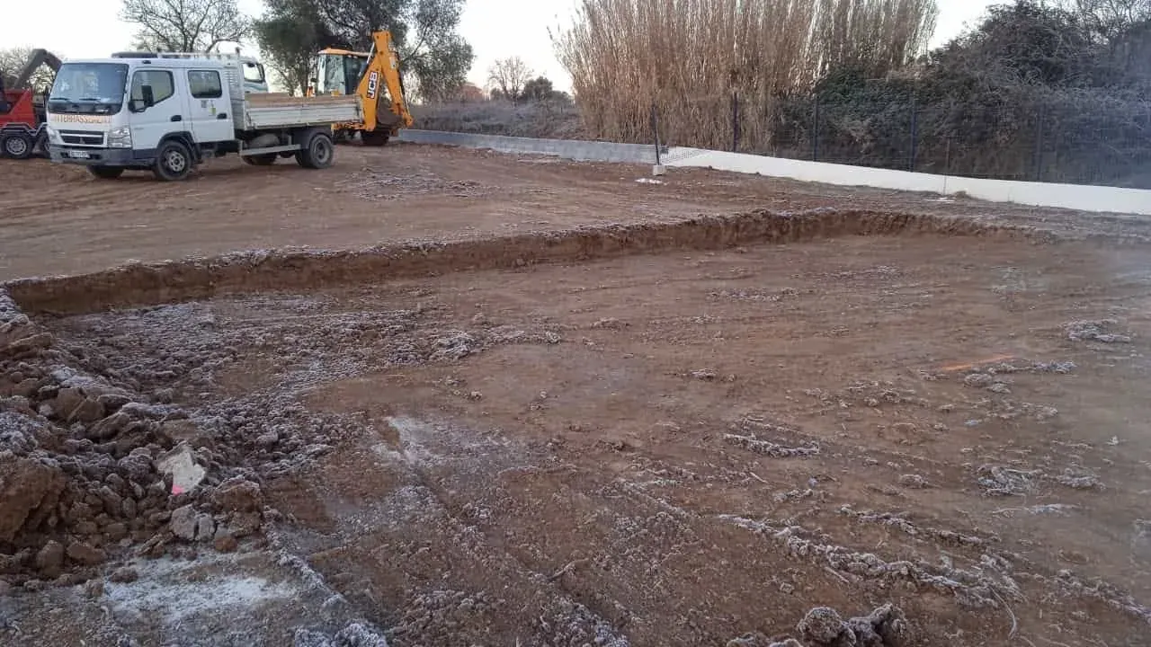 Terrain décaissé et nivelé sur un chantier de MH Terrassement 34
